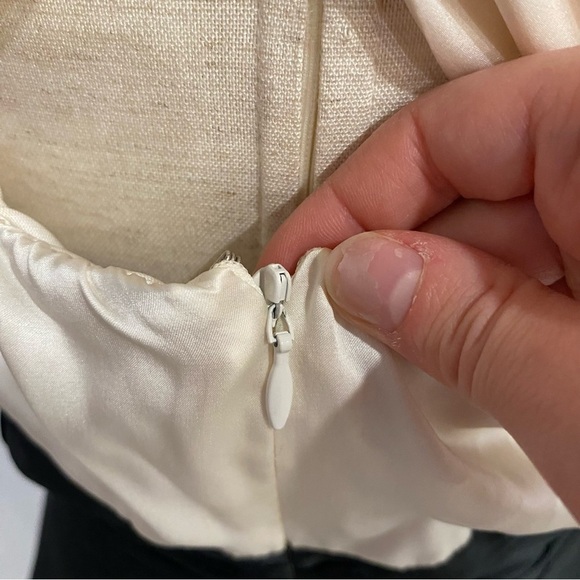 Alexia Admor Silk Black and White Dress‎ Medium - Picture 8 of 14